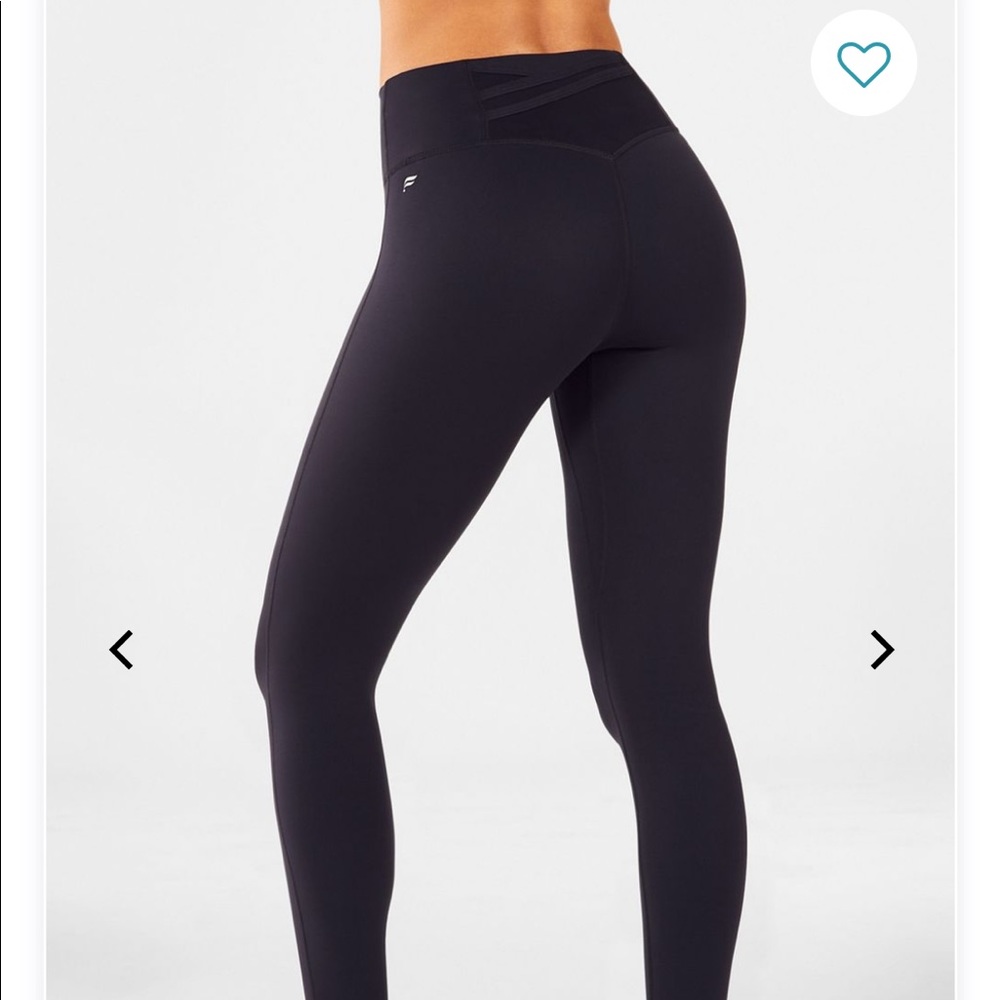 BNWT Fabletics Trinity High Waisted Pocket Legging